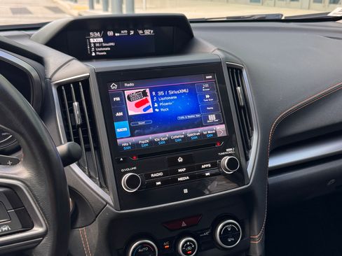 Used 2019 Subaru Crosstrek 2.0i Limited w/ Moonroof Package w/Navigation AWD/4WD image 21