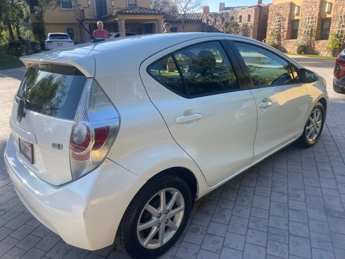Used 2012 Toyota Prius C Four FWD image 2