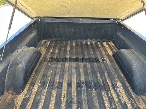 Used 2007 GMC Sierra 2500 SLE w/ Heavy-Duty Power Package RWD image 10