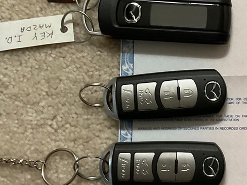 Used 2016 MAZDA MAZDA3 i Touring w/ Popular Equipment Package image 15