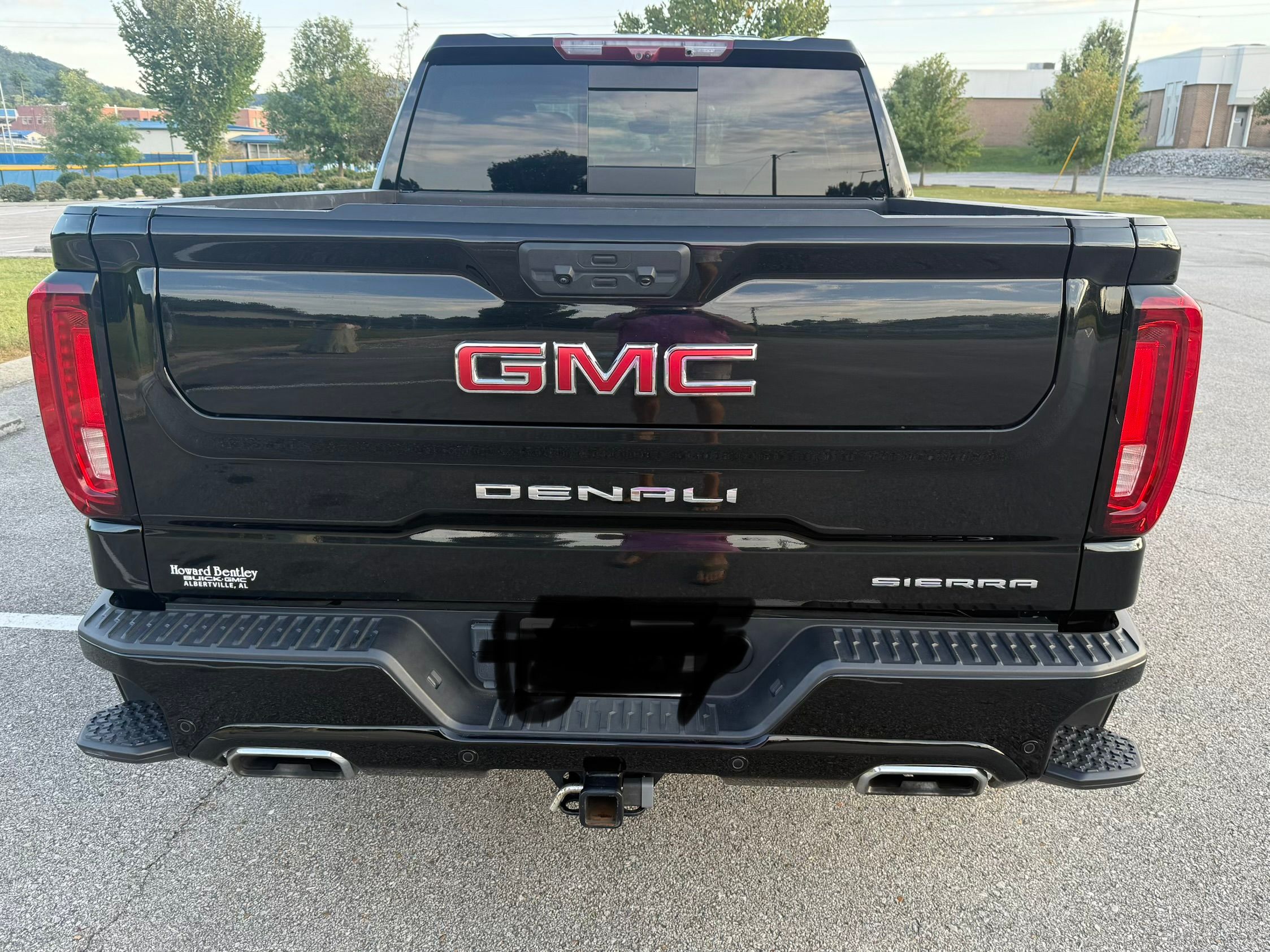Used 2024 GMC Sierra 1500 Denali AWD/4WD image 9
