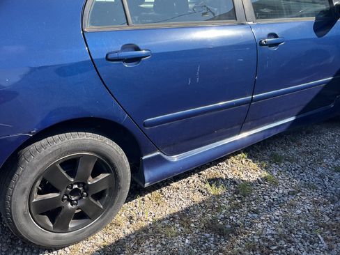 Used 2007 Toyota Corolla S image 2