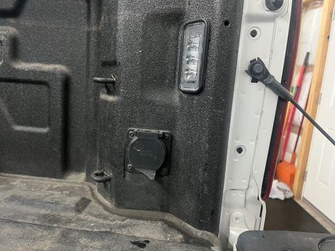 Used 2020 Chevrolet Silverado 1500 High Country w/ Technology Package image 10