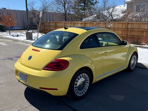 Used 2014 Volkswagen Beetle 1.8T image 5