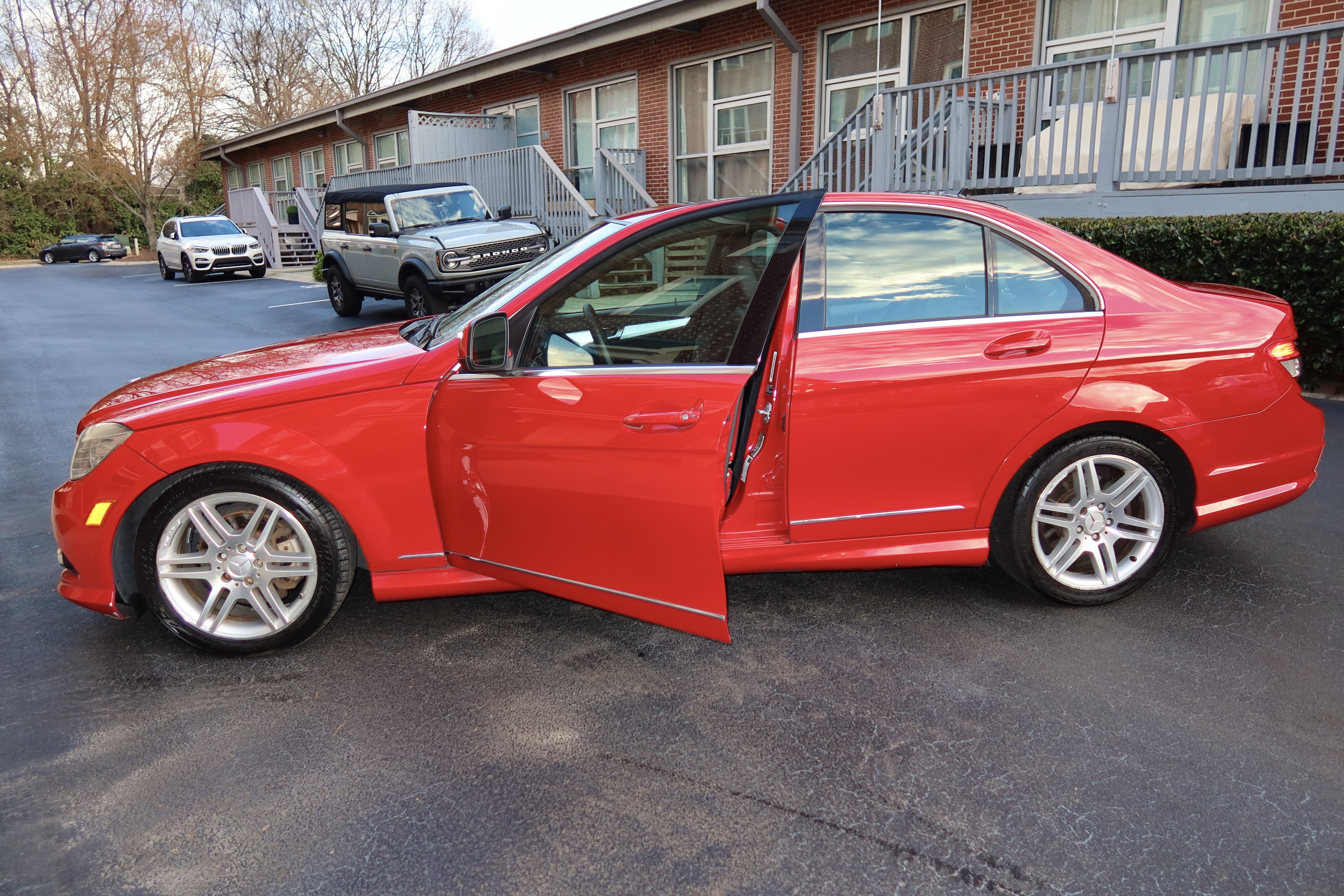 Used 2008 Mercedes-Benz C 300 Sedan image 8