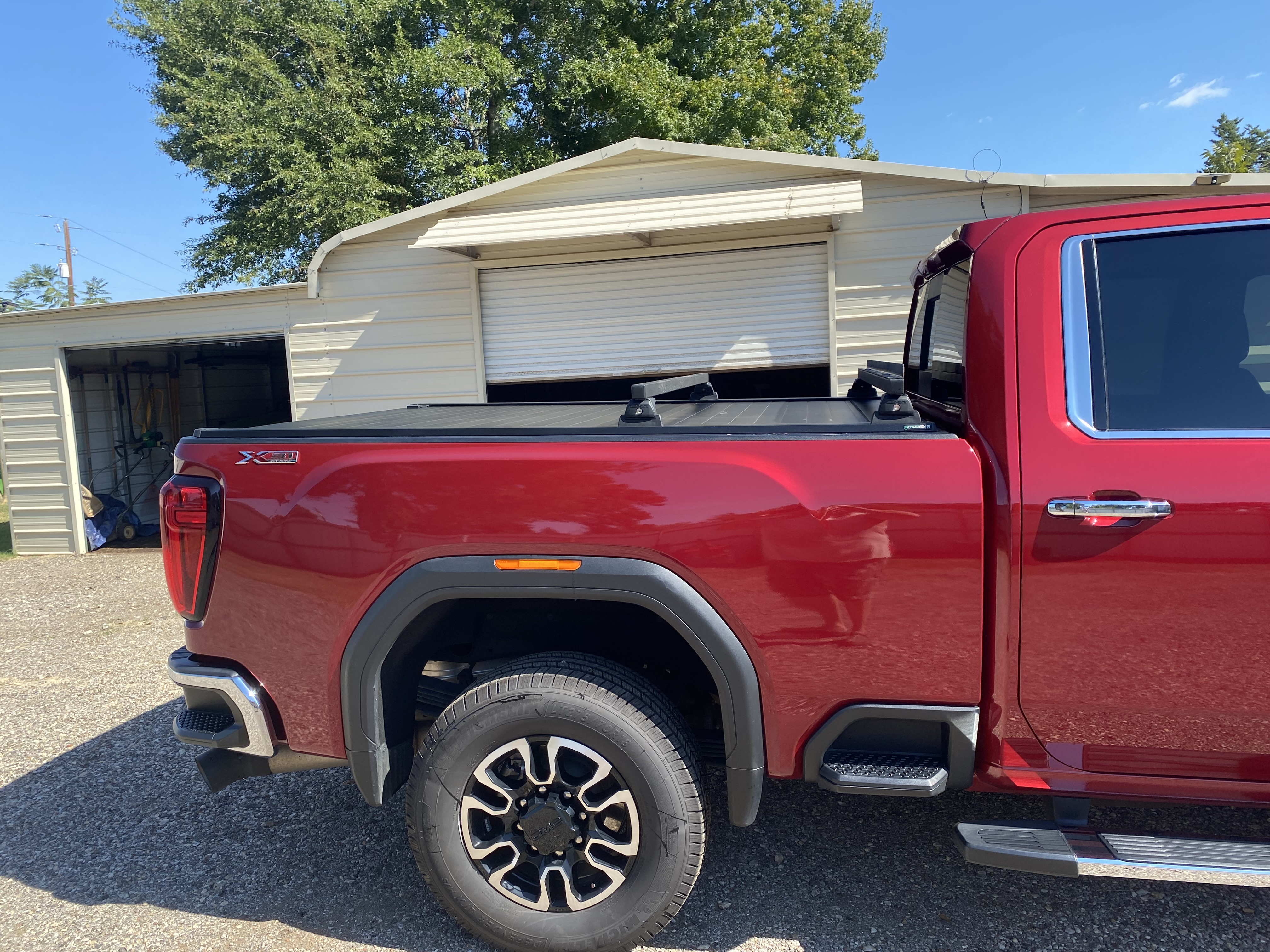 Used 2020 GMC Sierra 2500 SLT w/ Technology Package AWD/4WD image 11