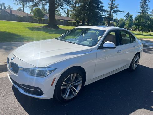 Used 2018 BMW 330i Sedan image 6