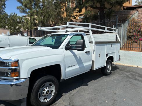 Used 2016 Chevrolet Silverado 2500 W/T RWD image 1