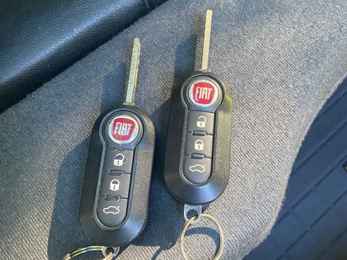 Used 2012 FIAT 500 Sport w/ Safety & Convenience Pkg FWD image 27