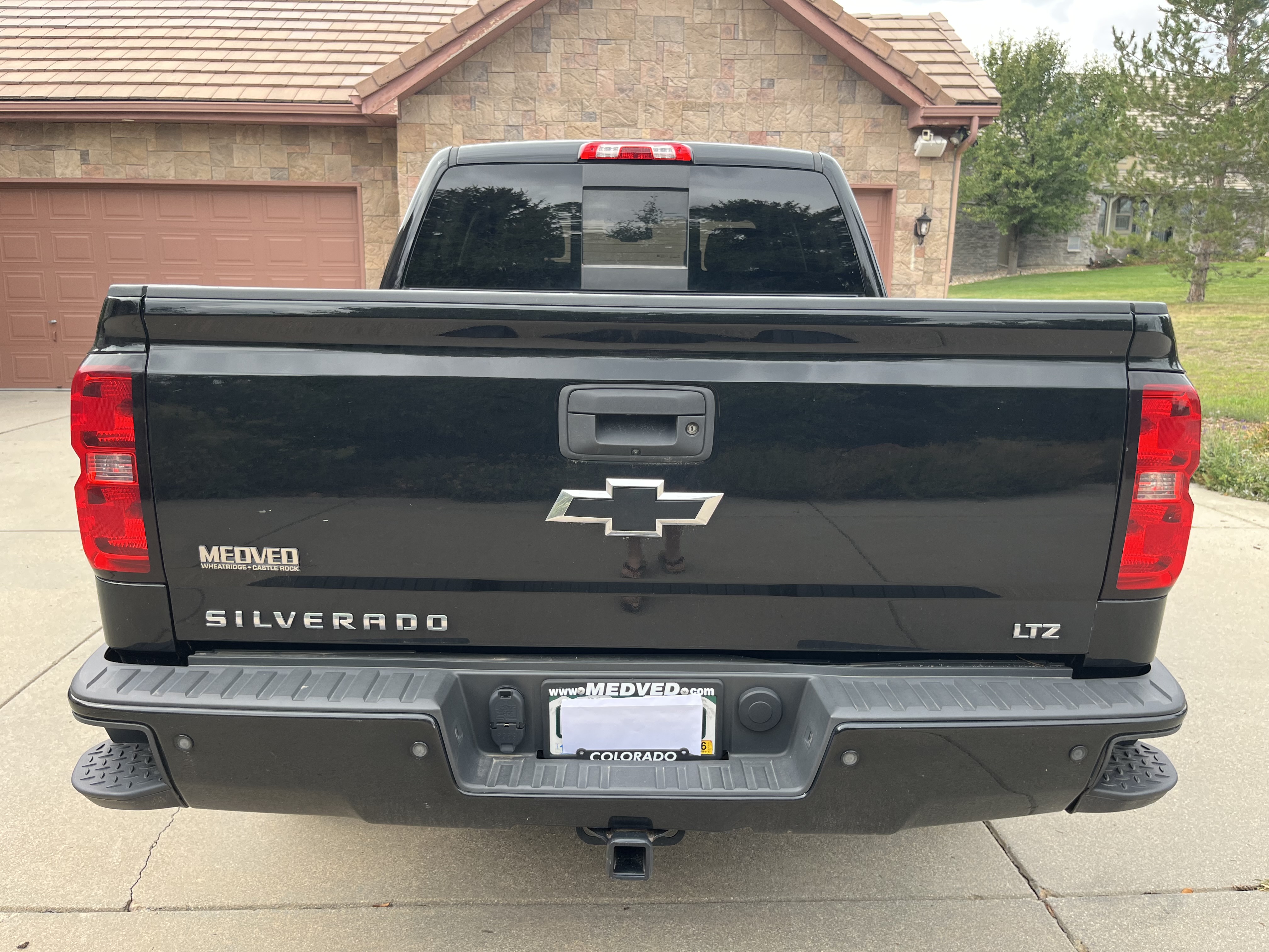 Used 2015 Chevrolet Silverado 1500 LTZ Z71 w/ Midnight Edition AWD/4WD image 9