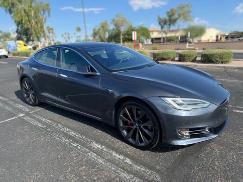 Used 2019 Tesla Model S Performance image 5