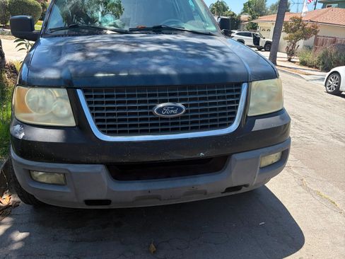 Used 2003 Ford Expedition XLT RWD image 1