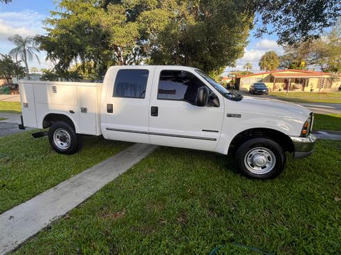 Used 2000 Ford F250 2WD Crew Cab Super Duty image 4