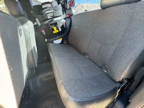 Used 2005 Chevrolet Silverado 1500 W/T image 12