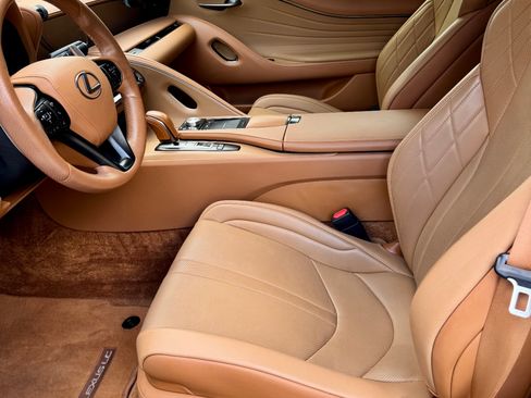 Used 2023 Lexus LC 500 Convertible image 11