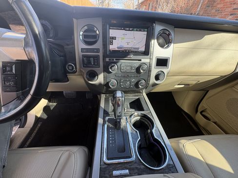 Used 2015 Ford Expedition Limited w/ Equipment Group 301A image 11