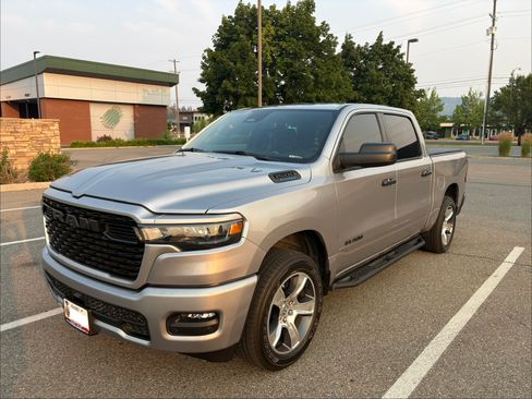 Used 2025 RAM 1500 Tradesman AWD/4WD image 1