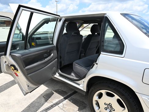 Used 1998 Volvo S90 RWD image 16