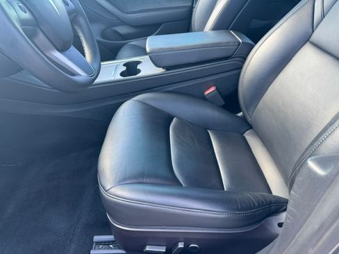 Used 2022 Tesla Model 3 Long Range image 9