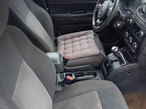 Used 2016 Jeep Compass Sport w/ Power Value Group AWD/4WD image 4