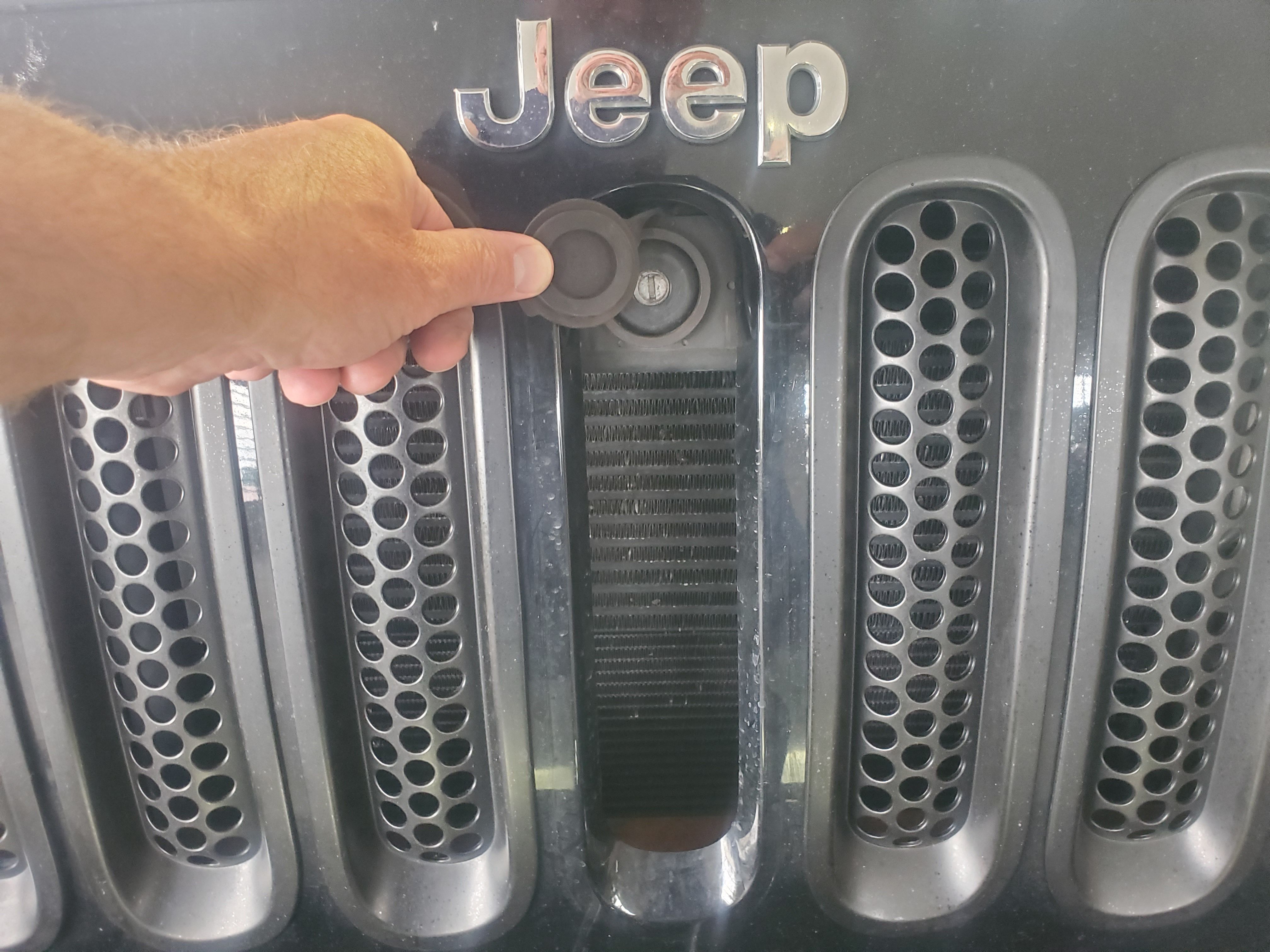 Used 2016 Jeep Wrangler Unlimited Sport w/ Connectivity Group AWD/4WD image 17