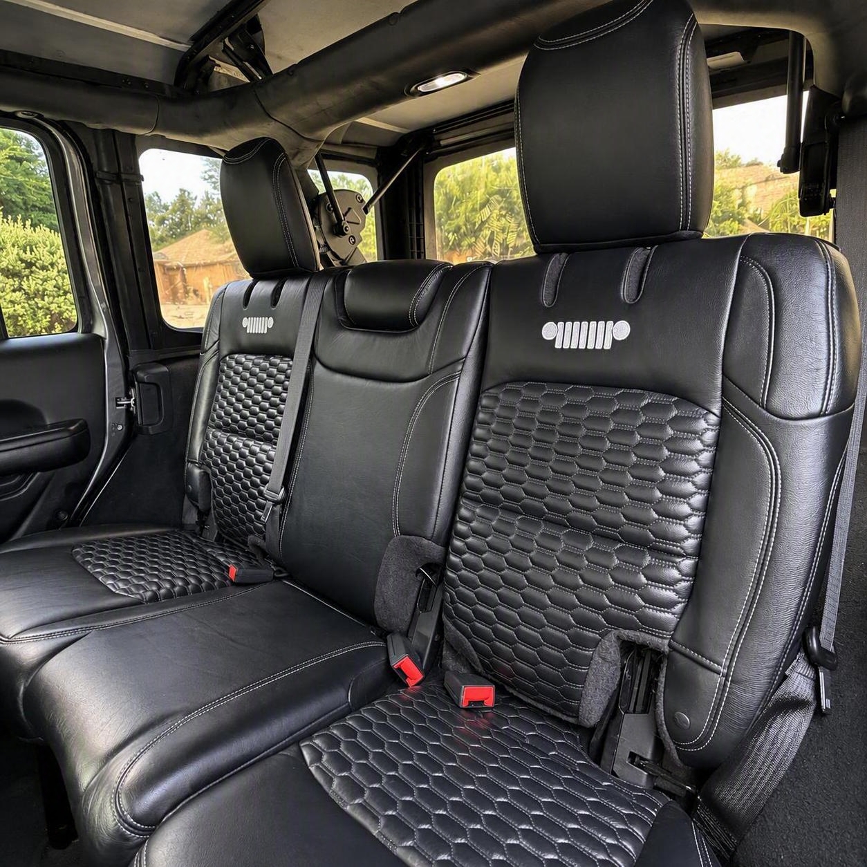 Used 2019 Jeep Wrangler Unlimited Sport AWD/4WD image 8