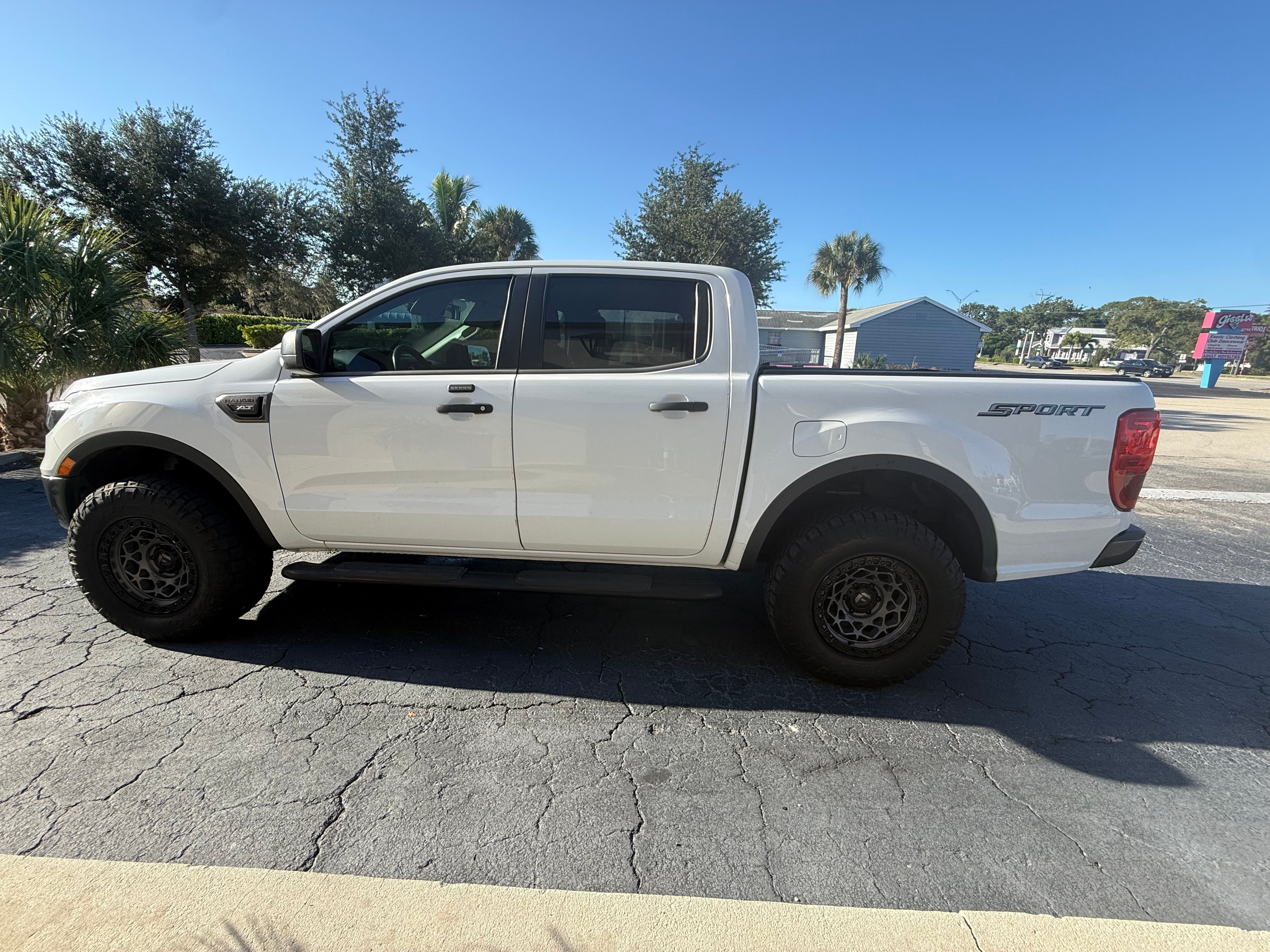 Used 2021 Ford Ranger XLT w/ Equipment Group 301A Mid RWD image 2