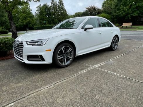 Used 2017 Audi A4 2.0T Premium Plus w/ Premium Plus Package AWD/4WD image 9