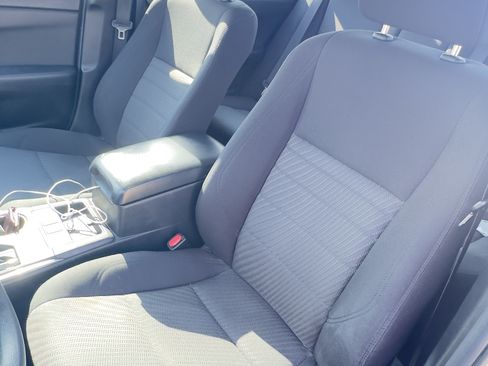 Used 2015 Toyota Camry LE image 8