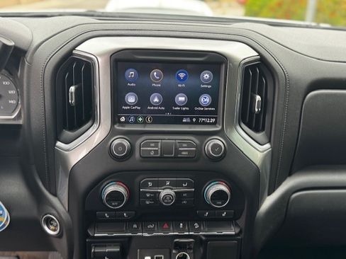 Used 2021 Chevrolet Silverado 1500 RST image 8