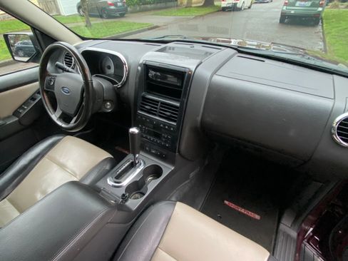 Used 2008 Ford Explorer Sport Trac Limited image 17