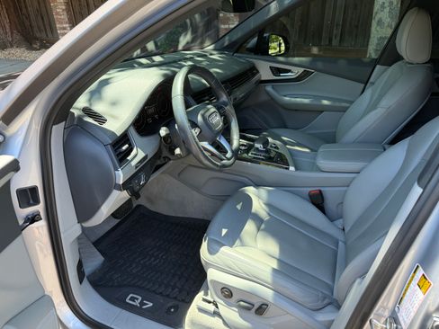 Used 2019 Audi Q7 2.0T Premium Plus w/ Premium Plus Package AWD/4WD image 13