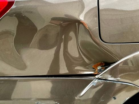 Used 2009 Subaru Outback 2.5XT Limited image 18