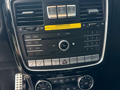 Used 2017 Mercedes-Benz G 550 image 17