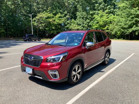 Used 2021 Subaru Forester Touring AWD/4WD image 1