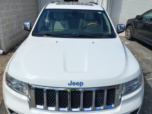 Used 2013 Jeep Grand Cherokee Overland image 13