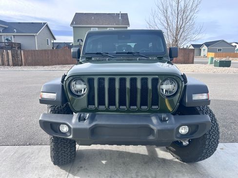 Used 2022 Jeep Wrangler Unlimited Sport image 2