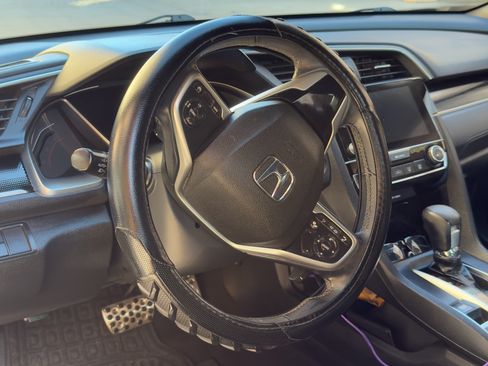 Used 2019 Honda Civic Sport image 22