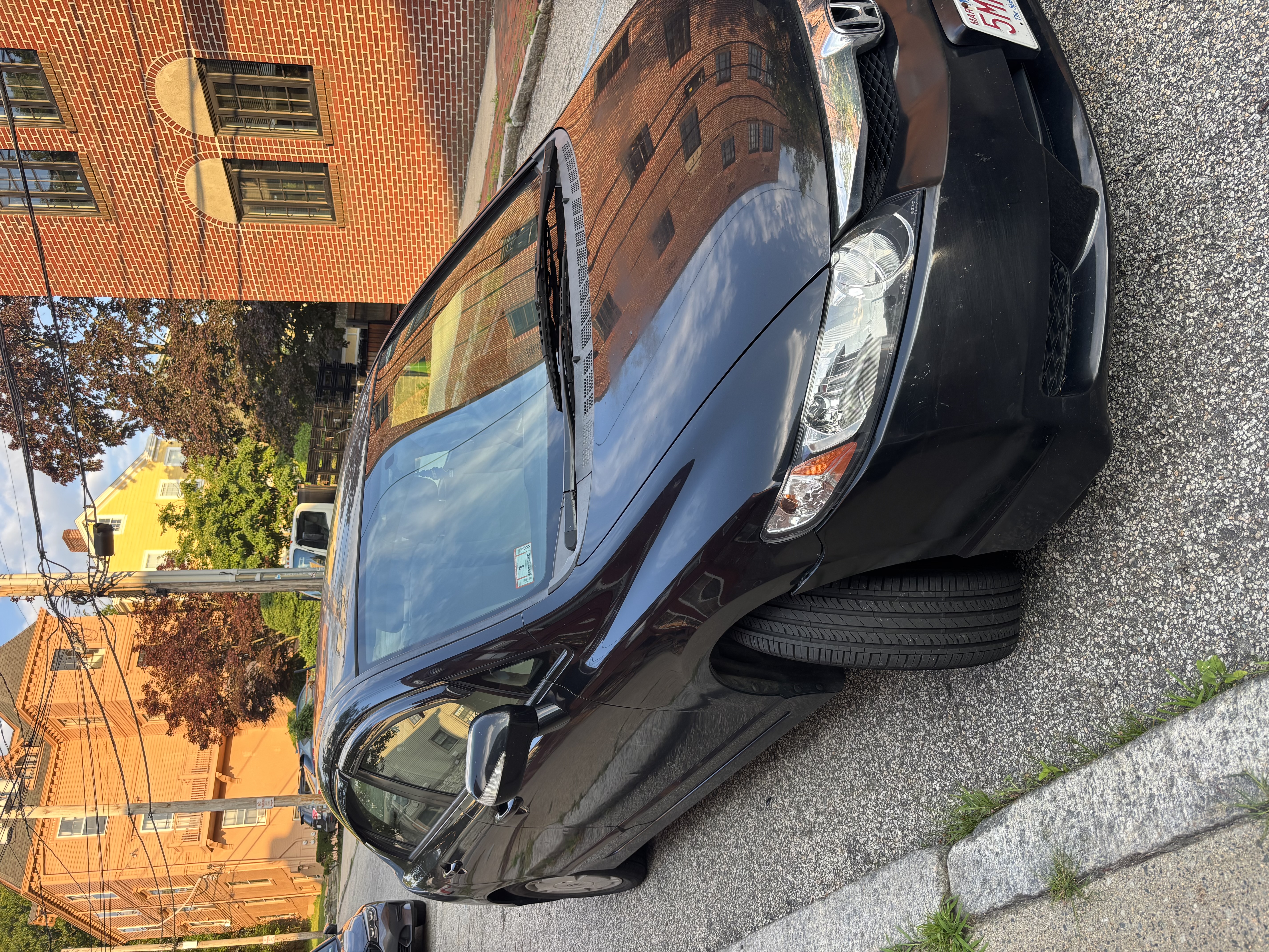 Used 2011 Honda Civic Hybrid Sedan image 1