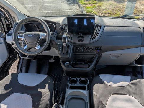 Used 2018 Ford Transit 350 XLT image 10