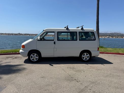 Used 2003 Volkswagen Eurovan MV FWD image 5