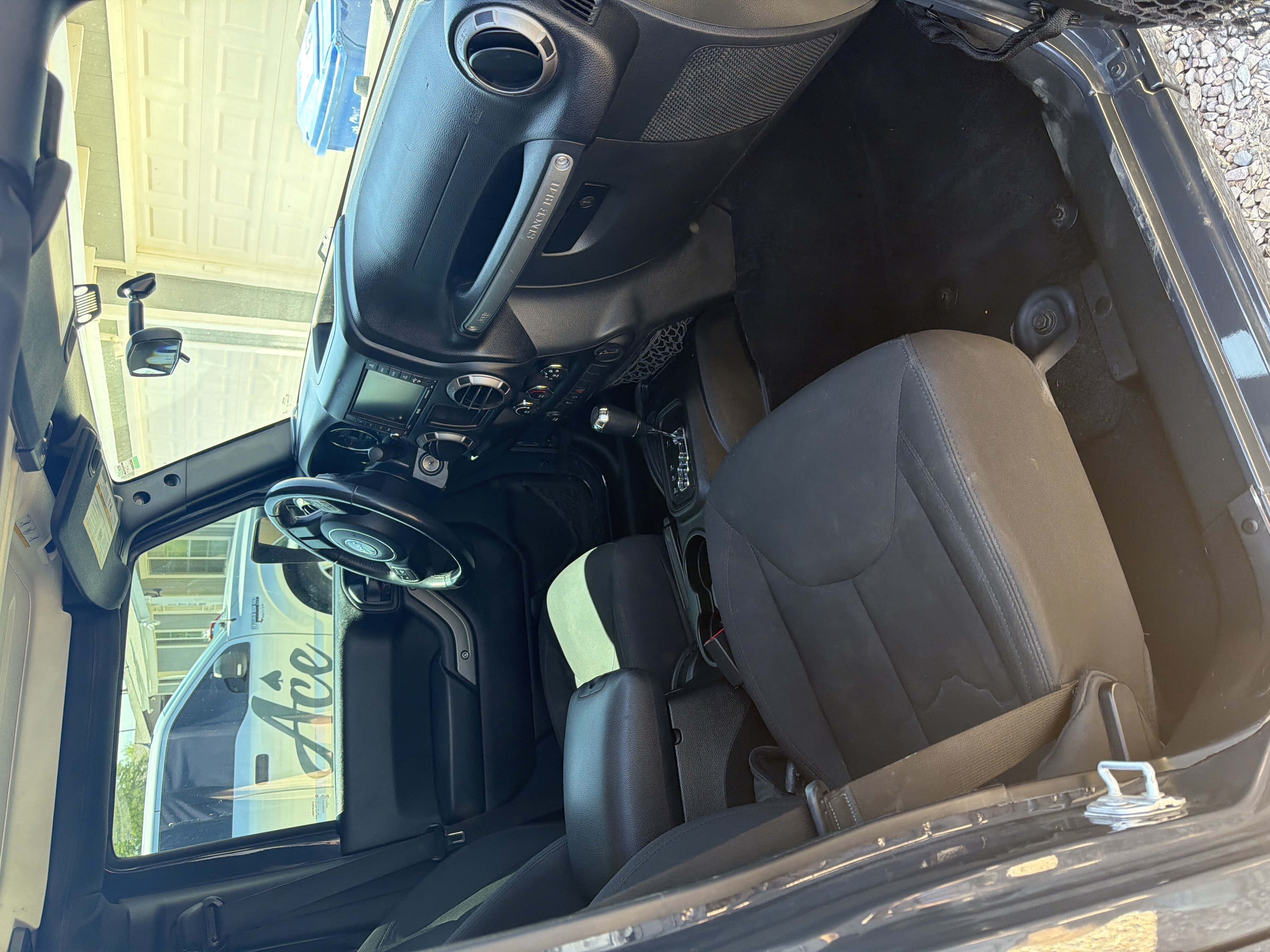 Used 2018 Jeep Wrangler Unlimited Sport w/ Connectivity Group AWD/4WD image 6