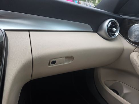 Used 2018 Mercedes-Benz C 300 C 300 4MATIC Sedan 4D image 28