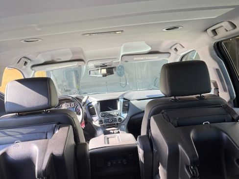 Used 2020 Chevrolet Suburban LT w/ Max Trailering Package image 8