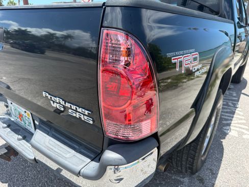 Used 2006 Toyota Tacoma PreRunner RWD image 15