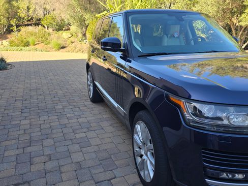 Used 2014 Land Rover Range Rover Supercharged image 8