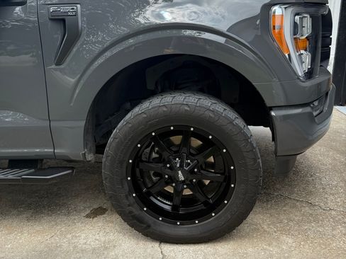 Used 2021 Ford F150 XLT w/ Equipment Group 302A High AWD/4WD image 8