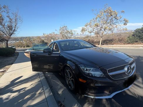 Used 2015 Mercedes-Benz CLS 400 image 2
