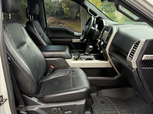 Used 2016 Ford F150 Lariat w/ Equipment Group 502A Luxury image 14