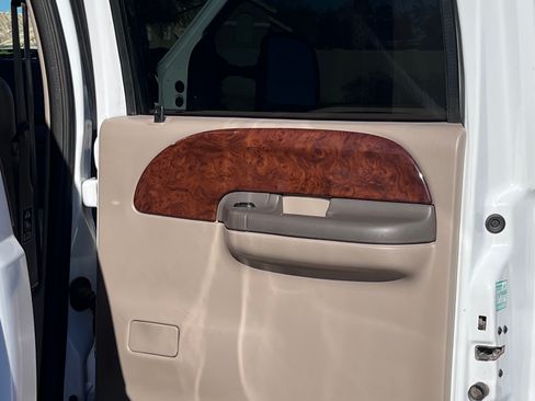 Used 2002 Ford F350 4x4 Crew Cab Super Duty image 8